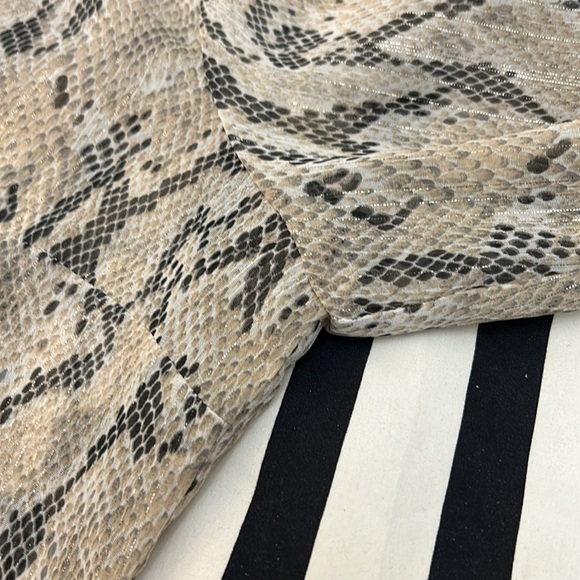 Express Ruffle Neck Blouse Python Print Size Large 🔥 - Picture 8 of 9